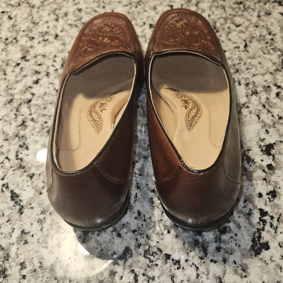 Women's Brown Leather Loafers - Picture 2 of 6